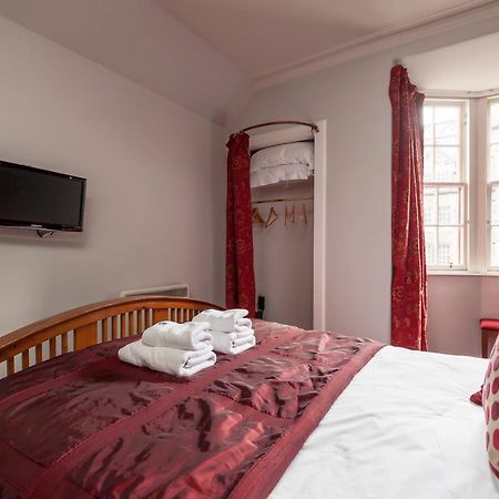 Appartamento Ladystairs 1 Royal Mile Edimburgo Esterno foto