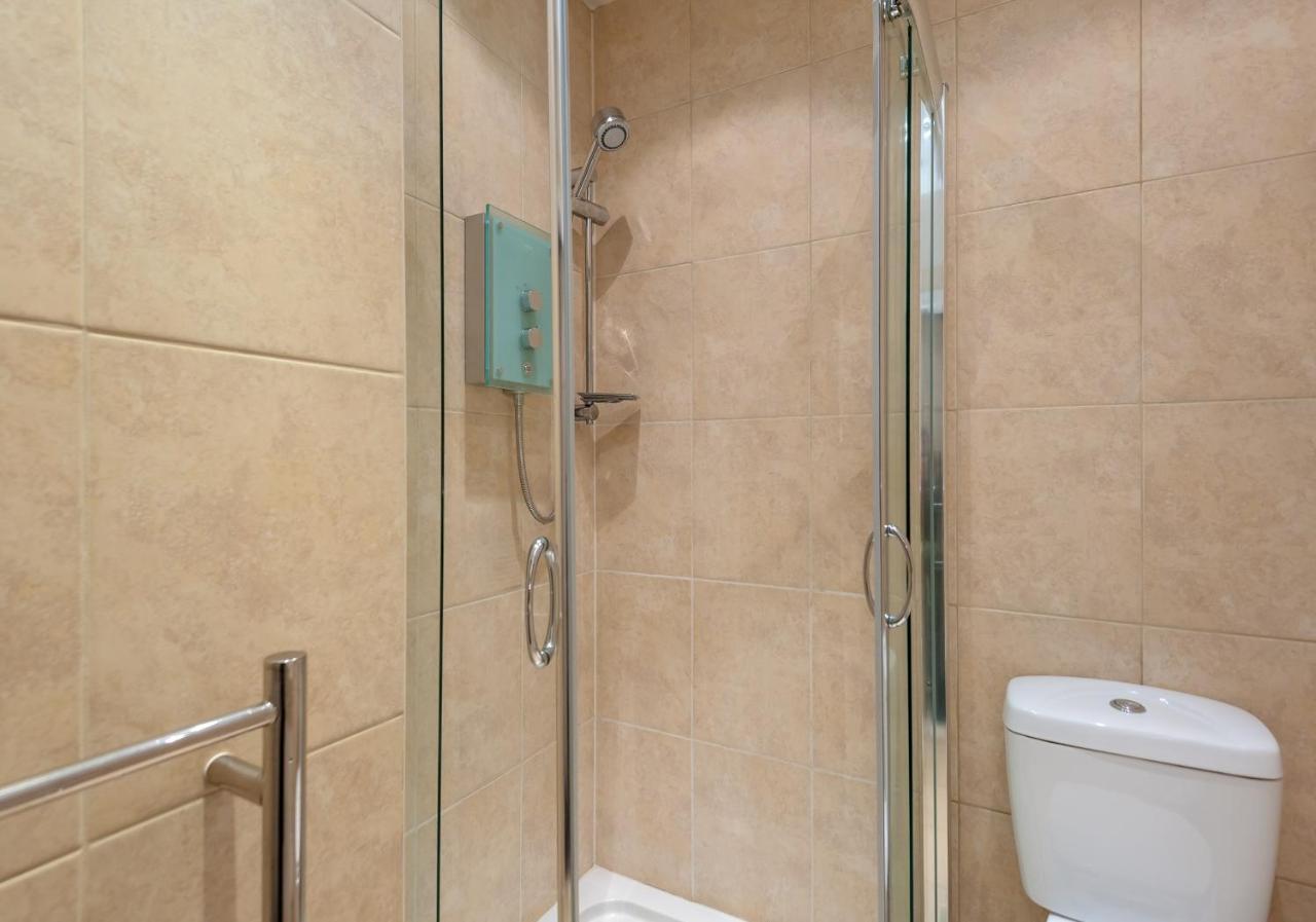 Appartamento Ladystairs 1 Royal Mile Edimburgo Esterno foto